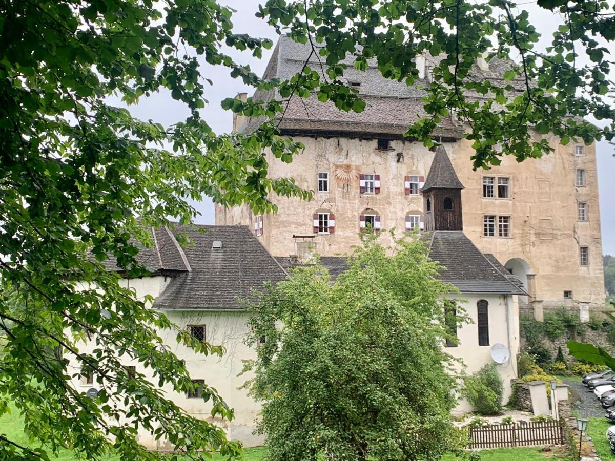 Schloss Moosburg Gaestehaus Buitenkant foto