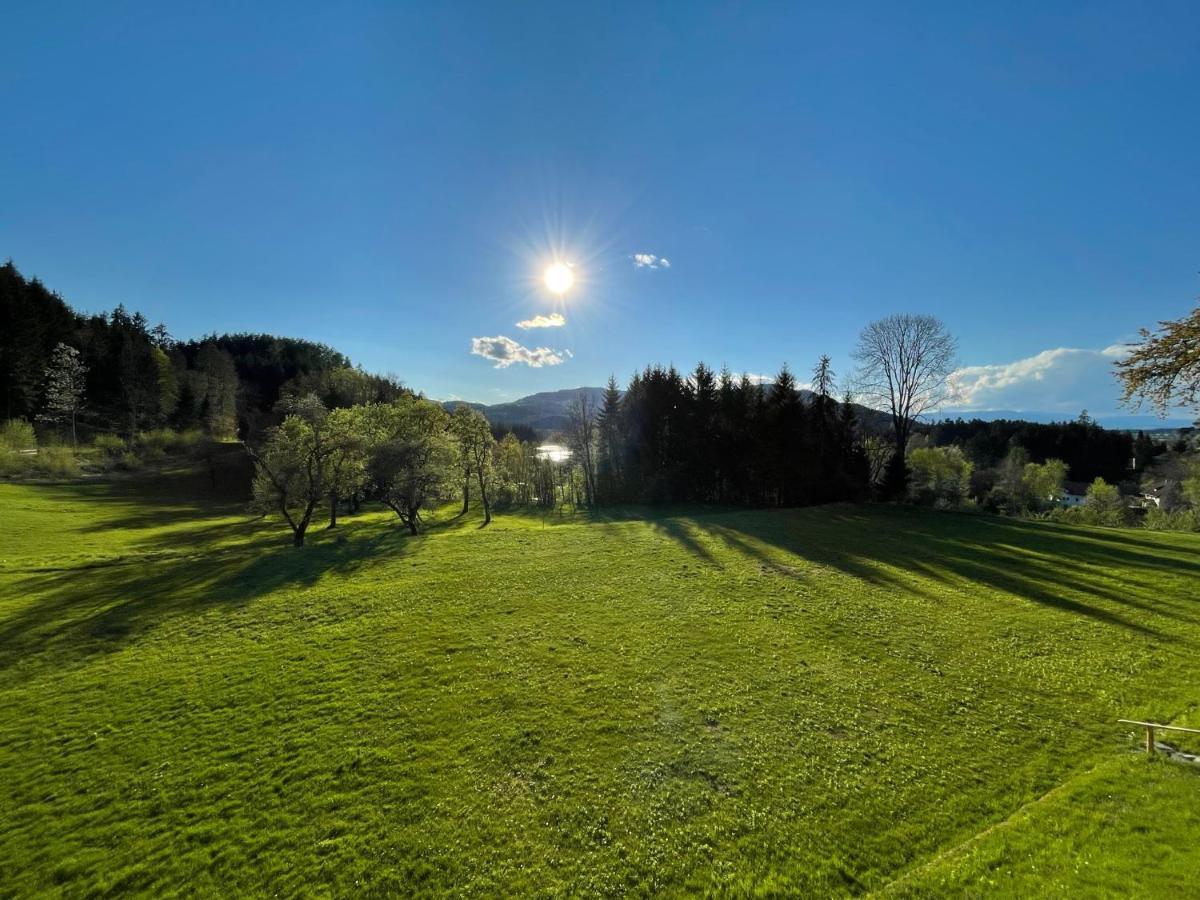 Schloss Moosburg Gaestehaus Buitenkant foto