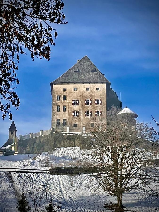 Schloss Moosburg Gaestehaus Buitenkant foto