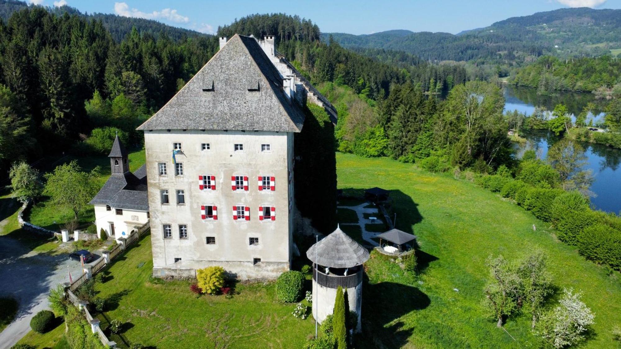 Schloss Moosburg Gaestehaus Buitenkant foto