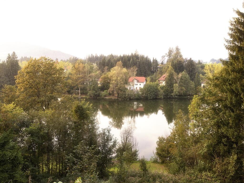 Schloss Moosburg Gaestehaus Buitenkant foto